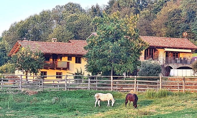 Somano Haus | Wonderful property in a fantastic location with a great pool - Il Roseto I and II