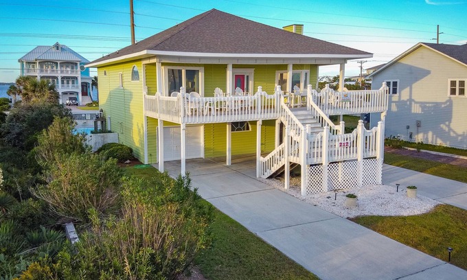 Emerald Isle Haus | Wundervolles Haus in zweiter Reihe mit privatem Pool und Meerblick