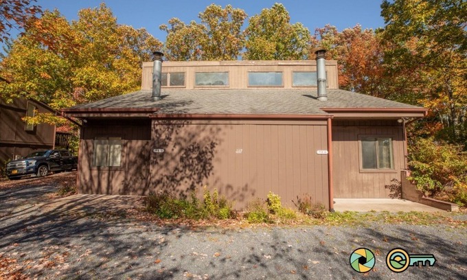 Basye Haus | Woodland Retreat (#98B) | Quiet area | Minutes to Bryce Resort!