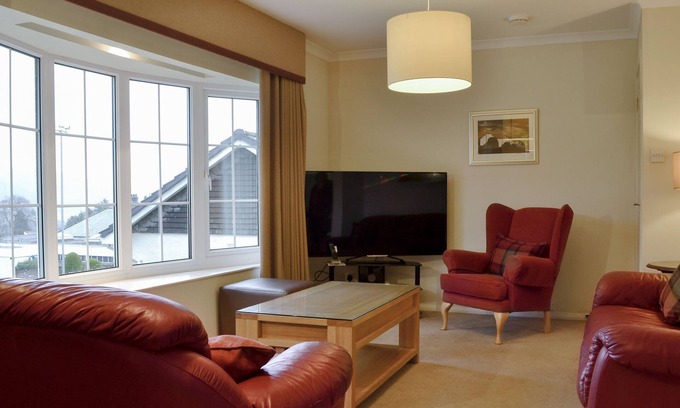 Cwrt Hütte | Woodland View Bungalow 1 - UK10492