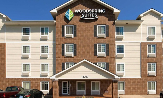 Overland Park Hotel | WoodSpring Suites Kansas City Lenexa