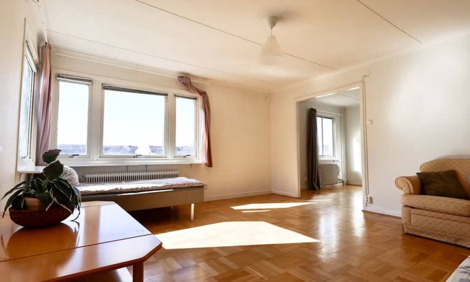Bohus Wohnung | Workers' Flat - 6 Beds - BBQ - Parking lot - All-inclusive