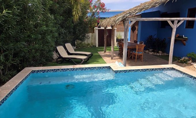 Calbas Plaza Residences Haus | Wouldn’t you like to stay with this Calendar Girl?