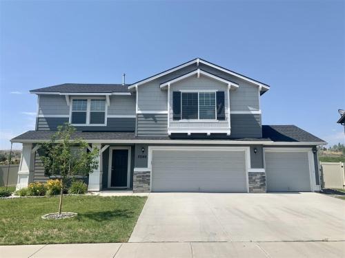 Star Haus | Wyatt Earp