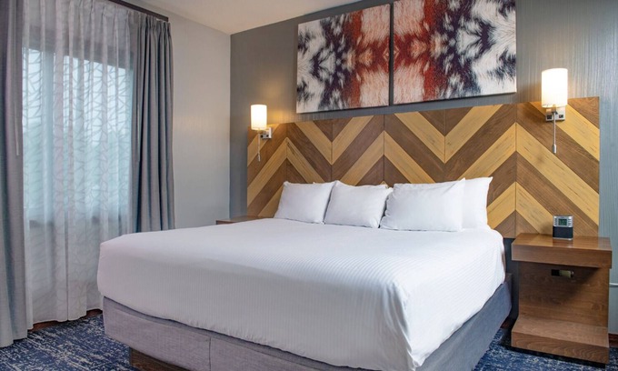 Lake Delton Resort | Wyndham Glacier Canyon ~ 2B Deluxe ~ Wasserpark Spaß! Groß für Familien! Schlafmöglichkeiten für 8