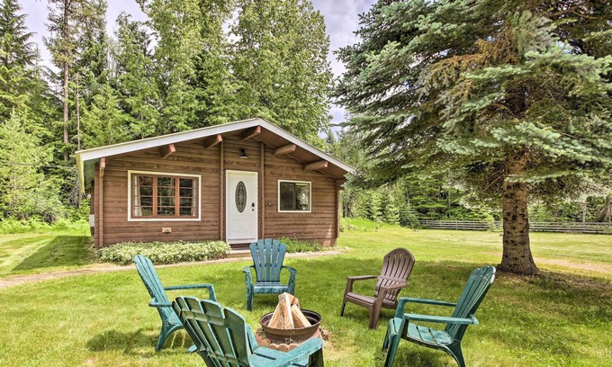 Troy Kabine | NEW! ‘Yaakwards’ Log Cabin in Yaak River Valley!