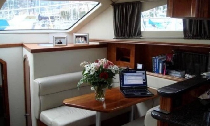 Grand Haven Bootsverleih | Yachta Yachta Yachta on the wata island and cruise