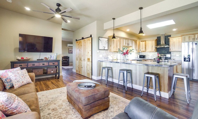 Galeton Haus | Yak Ranch w/ Mountain Views, Near Wellington!
