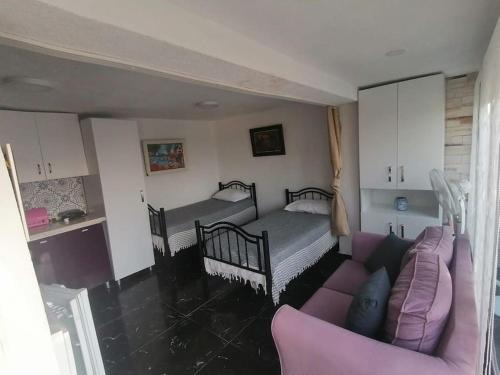Dagbelen Wohnung | Yalıkavak'ta site içi özel iskele havuzlu suit oda