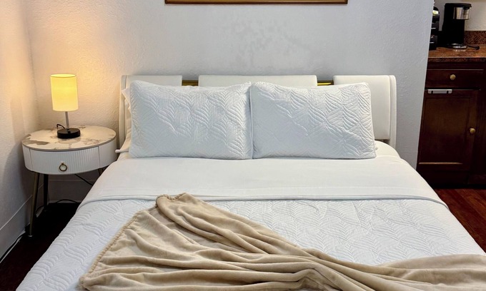 Azalea Park Wohnung | Yania's Cozy Getaway