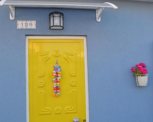 Barra Haus | Yellow Door