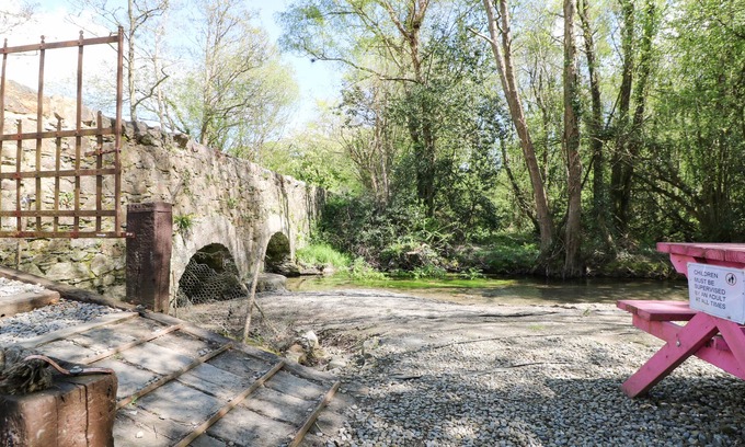 Ballindaggan Hütte | Yew Tree House