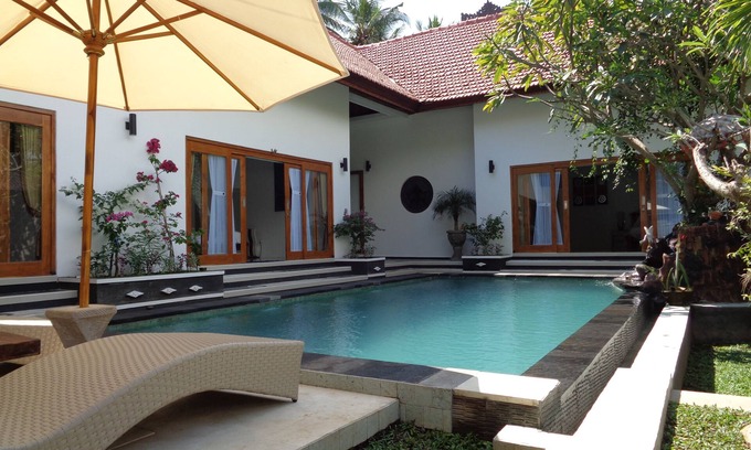 Kalibukbuk Villa | Yin Yang Villa mit eigenem Pool Lovina