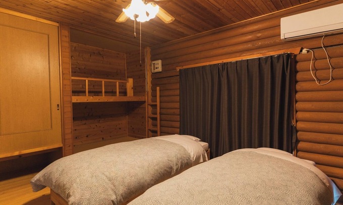 Minano Hütte | You can enjoy BBQ even on rainy days A log cabin /Chichibu-gun Saitama