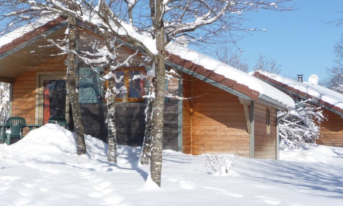 Bonlieu Skihütte | Your chalet 1500m from the cascades-D