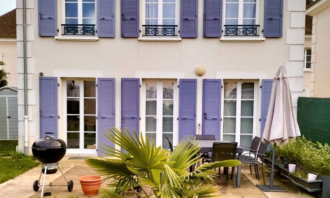 Magny-le-Hongre Haus | Your Cocoon 5 minutes from the famous theme park