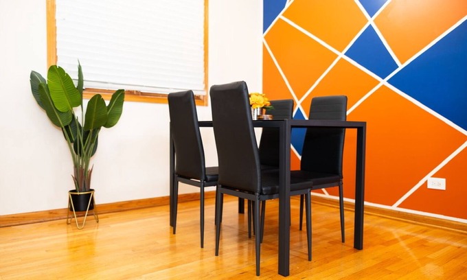 New City Wohnung | Your Home Away from home -12 mins from Downtown