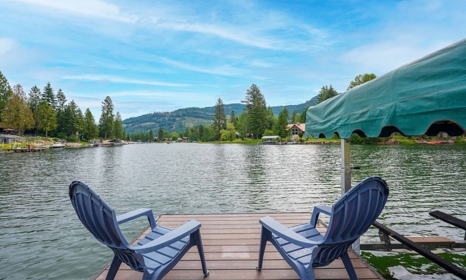 Sagle Haus | Your Lake Pend Orielle Get Away, beautiful waterfront home with private dock