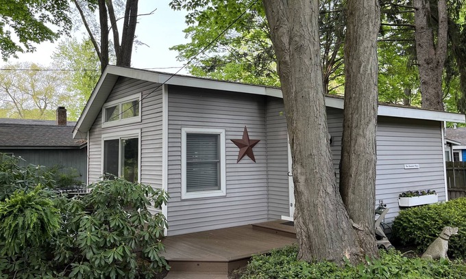 Saugatuck Hütte | Ihr eigenes privates Cottage Ein kurzer Spaziergang zur Innenstadt von Saugatuck, Michigan