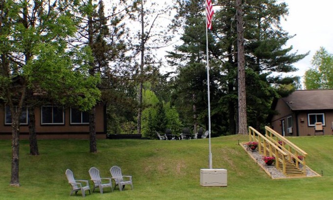 Side Lake Resort | Ihr privates Resort an der fabelhaften Sturgeon River Chain of Lakes!