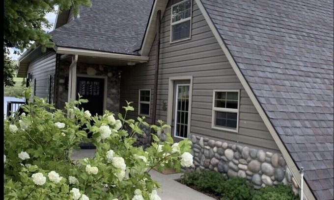 Soda Springs Haus | Schönes Zuhause ON Blackfoot Reservoir w / Private Dock (für 12 Personen) + 2 Wohnmobilstellplätze