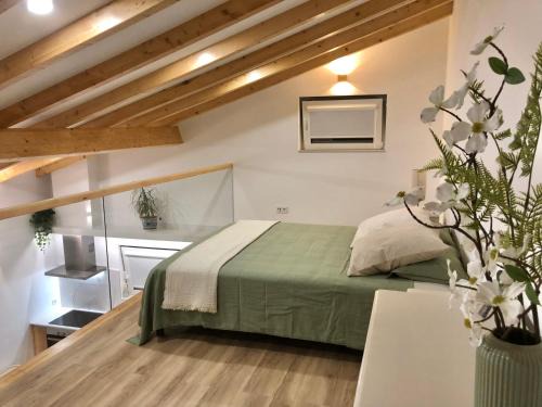 Atalaia Haus | Zeca Holidays -Atalaia Fall Mezanine Ideal para trabalhar