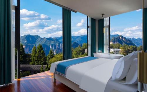 Wulingyuan Hotel | Zhangjiajie Cloudscape Lodge-English Services-Near the Ticket Gate