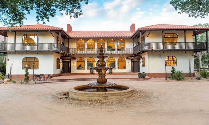 Zion National Park South Entrance Villa | Zion Reunions Retreats Weddings: Sleeps 58 ppl Pvt: Pool,Theater,Pickleball