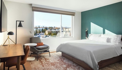 Standardzimmer, 1 King-Bett (Hearing Accessible)