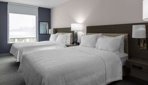 Suite, 2 Queen-Betten, barrierefrei (Mobility & Hearing, Roll-In Shower)