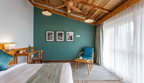Premium-Suite (Forest View)