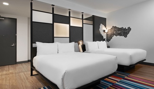 Zimmer, 2 Queen-Betten