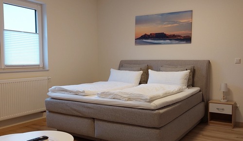 Superior-Dreibettzimmer, mit Bad, Flussblick