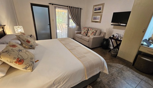 Deluxe-Doppel- oder -Zweibettzimmer, 1 Schlafzimmer, Terrasse, Gartenblick