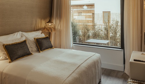 Superior-Doppel- oder -Zweibettzimmer, 1 King-Bett, Blick auf den Innenhof