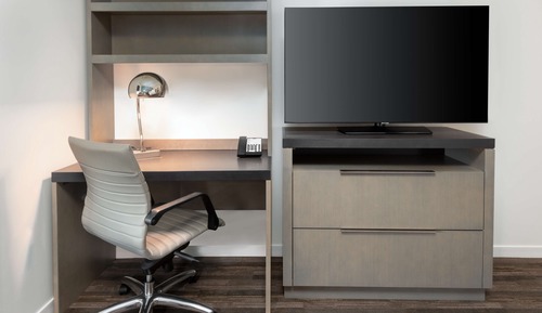 Zimmer, 1 King-Bett, barrierefrei (Roll-In Shower, Den)