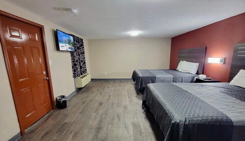 Suite Double Bed (1 King & 1 Queen)