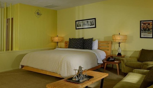 Luxury-Einzelzimmer, 1 Schlafzimmer, Poolblick, Bergseite