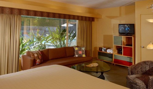 Luxury-Einzelzimmer, 1 Schlafzimmer, Poolblick, Bergseite