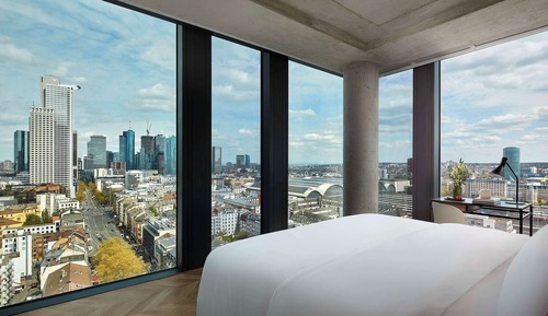 Superior Room, Extra Large, Skyline View