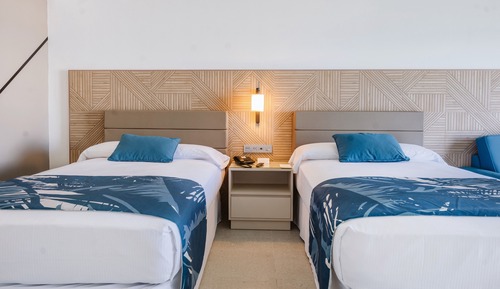 Doppelzimmer, eingeschränkter Meerblick (C)
