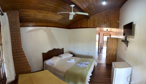 Chalé Familia - Faisão Dourado