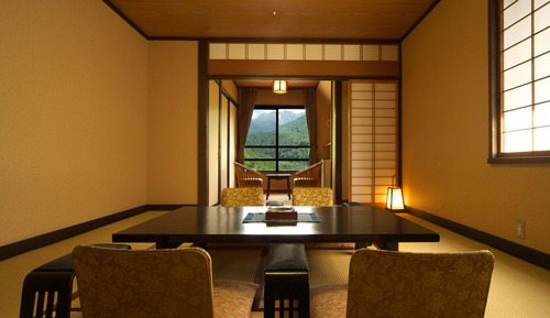 Traditional-Zimmer (Japanese-Style)