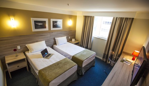 Standard Twin - 2 Camas de Solteiro