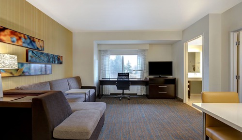 Suite, 1 King-Bett und Schlafsofa (Hearing Accessible)