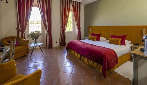 Classic-Doppel- oder -Zweibettzimmer