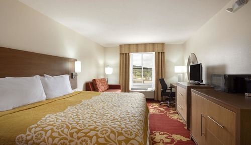 Suite, 1 King-Bett, Nichtraucher (One-Bedroom Suite)