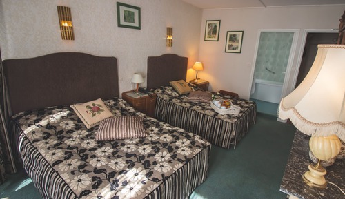 Vierbettzimmer, 2 Doppelbetten