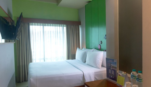 Zimmer (Max Happiness)