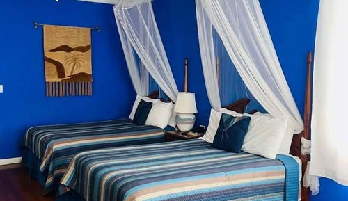 Deluxe-Zimmer, 2 Doppelbetten, Balkon, eingeschränkter Meerblick